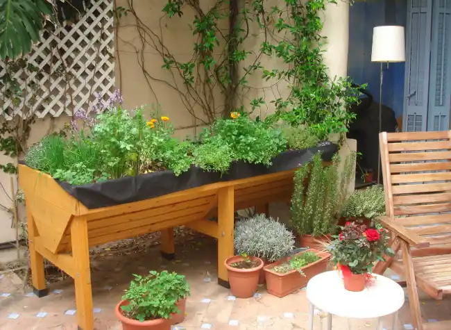 Vegtrug huerto urbano instalado en Barcelona